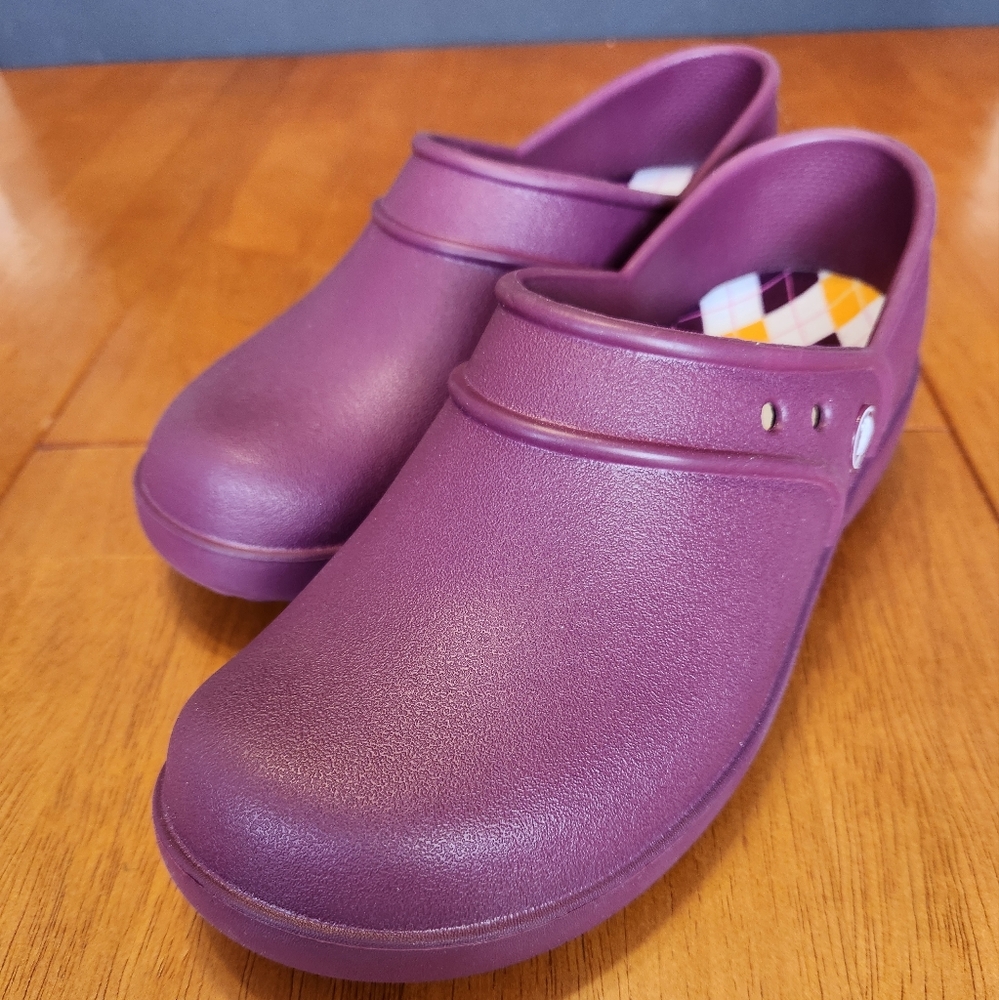 Crocs Women's Slip On Mule Clogs Size 7